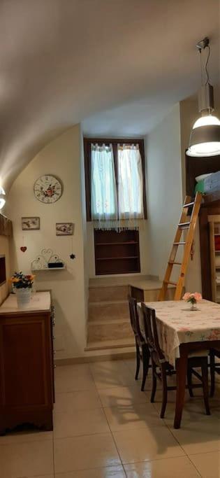 Residenza Nel Borgo Romano Mentana Екстериор снимка